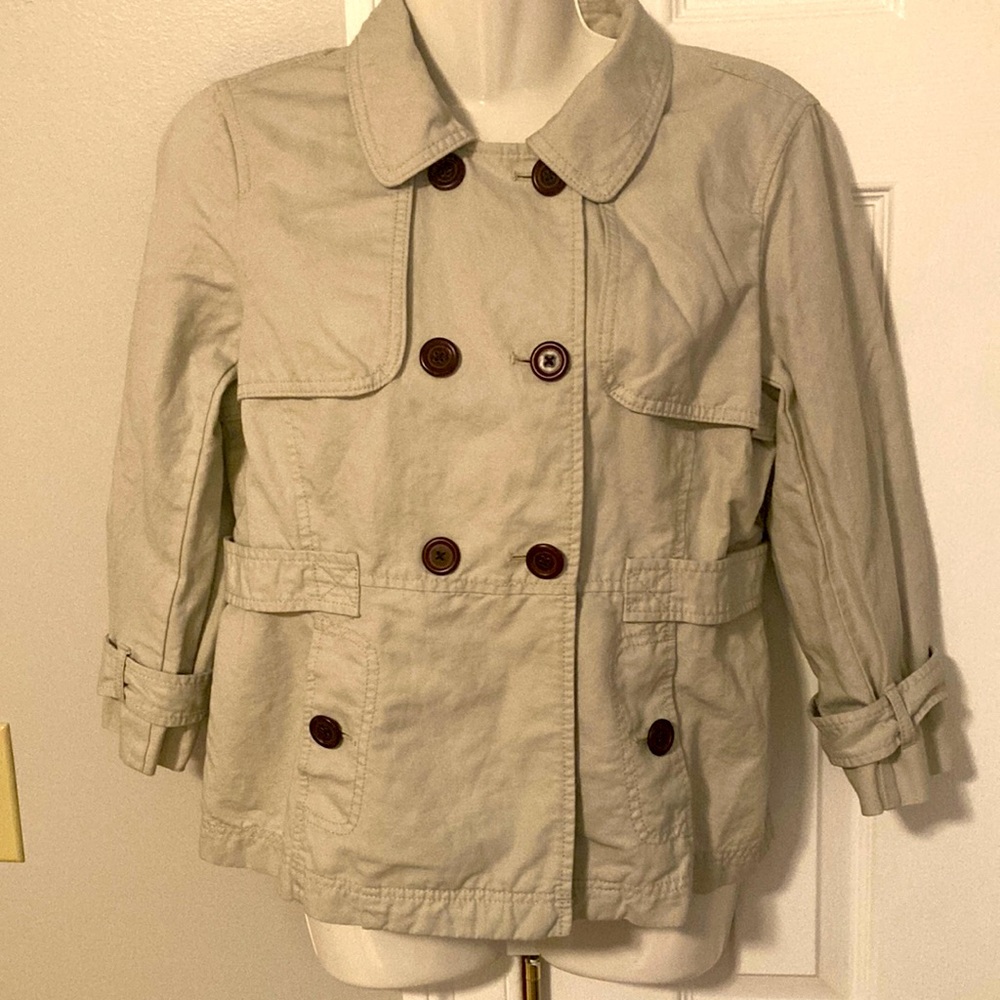 Loft Sz 6P casual jacket great for spring with jeans.  In very good condition